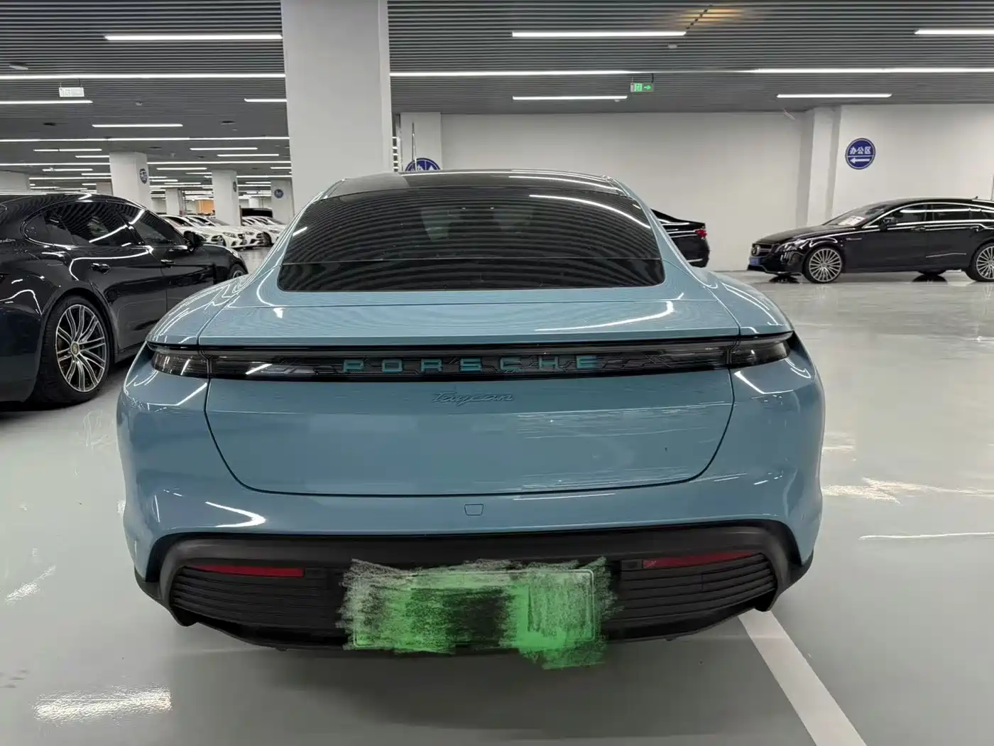Porsche Taycan 2022 Taycan фото 15