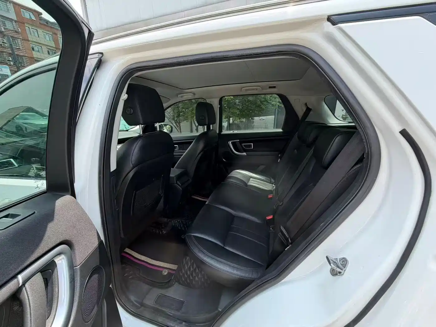 Land Rover Discovery Sport 2016 2.0T SE фото 7
