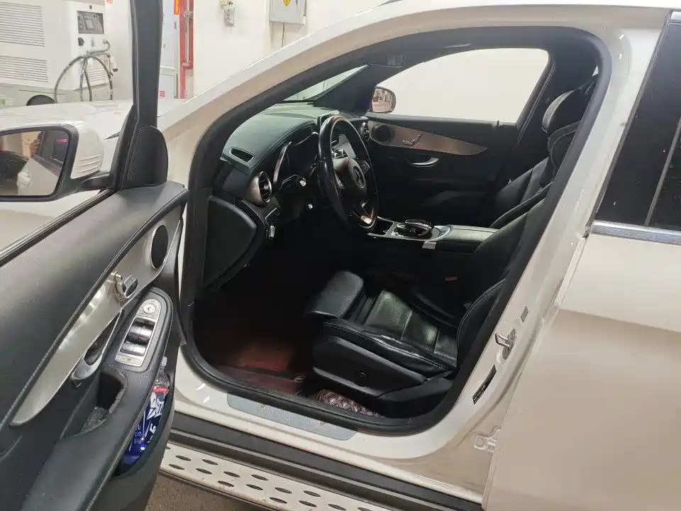 Mercedes-Benz GLC 2017 GLC 200 4MATIC фото 3