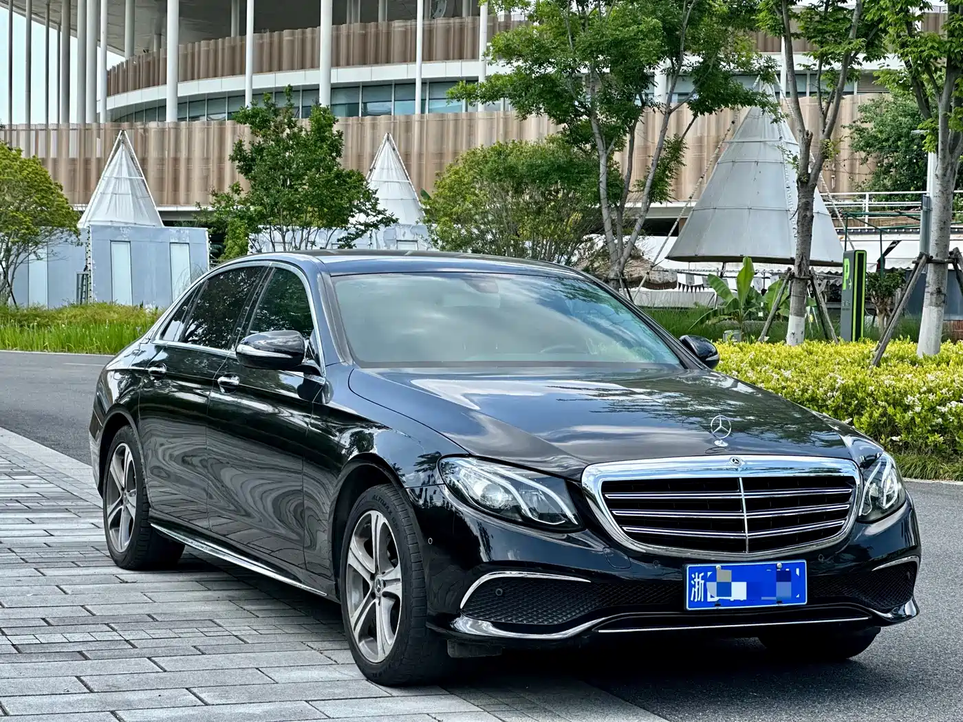 Mercedes-Benz E-Class 2020 Facelift E 260 L Sport фото 3