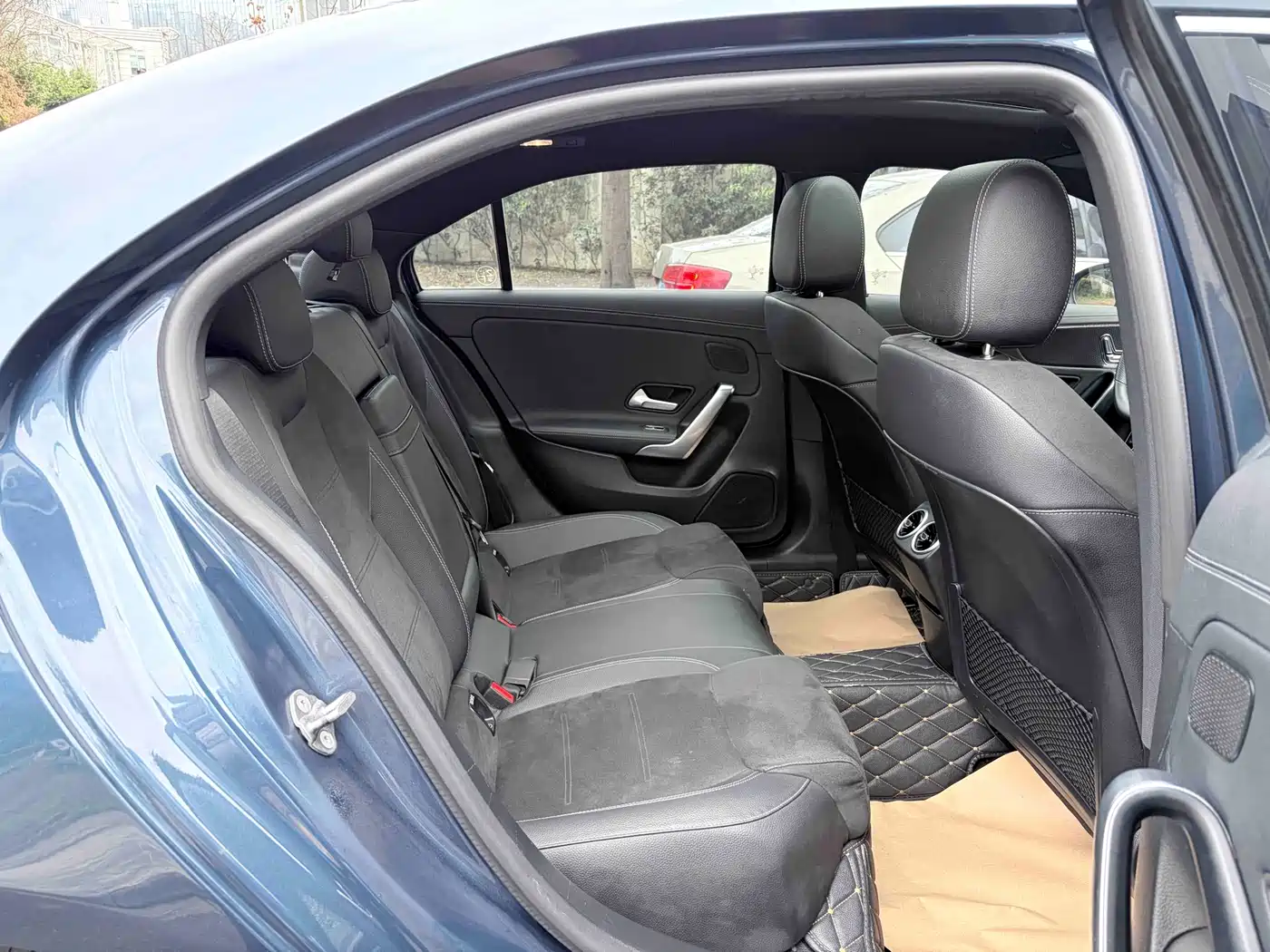 Mercedes-Benz A-Class 2019 A 200 L Sport Sedan фото 7