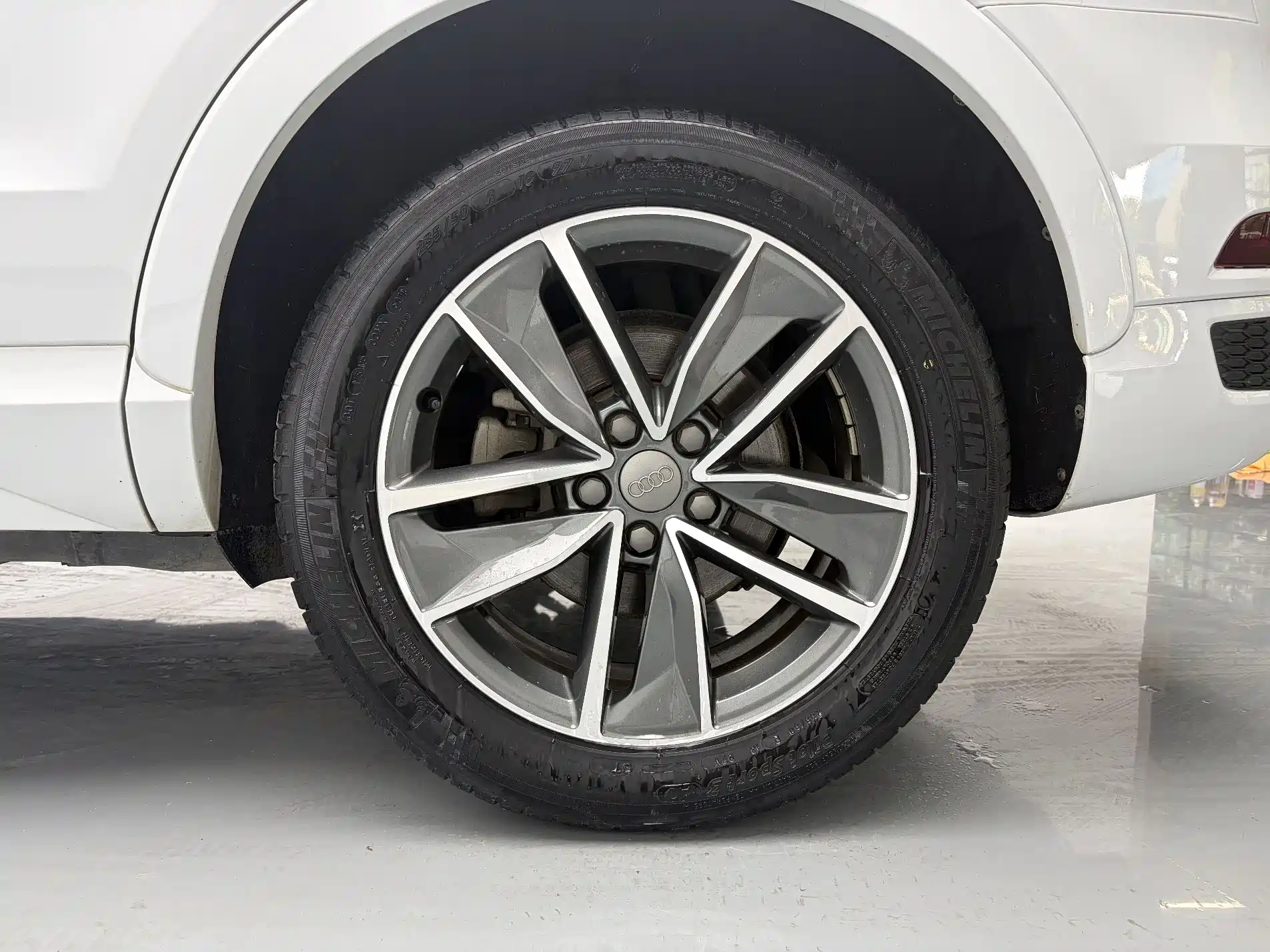 Фото 11 - Audi Q3