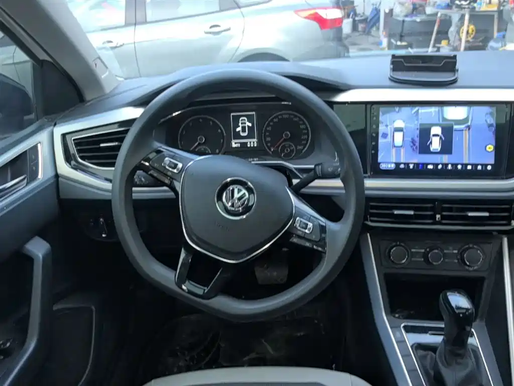 Volkswagen Polo 2019 Plus 1.5L Automatic Beats Trendy Edition фото 10