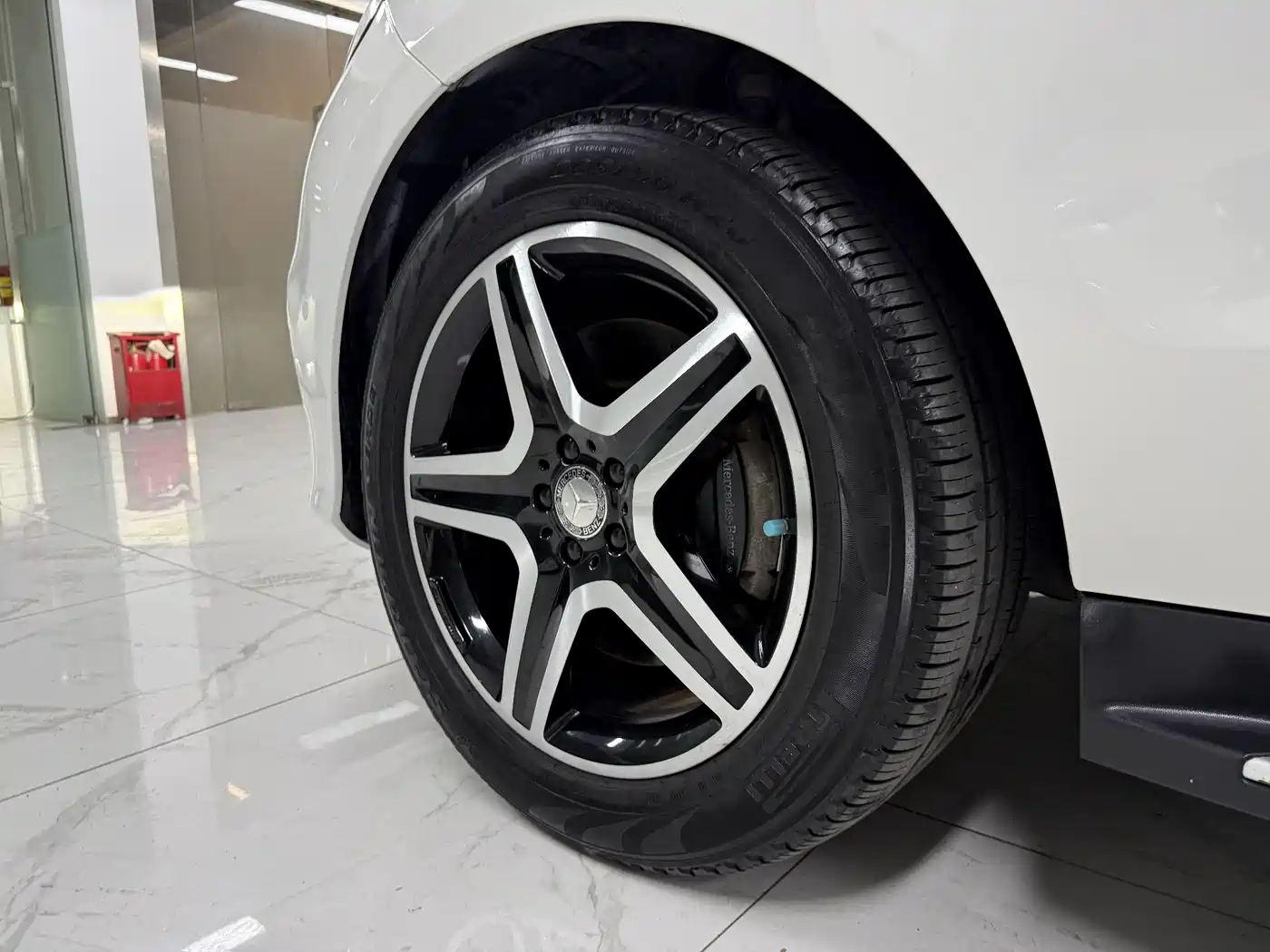 Mercedes-Benz GLE 2016 GLE 450 AMG 4MATIC фото 6