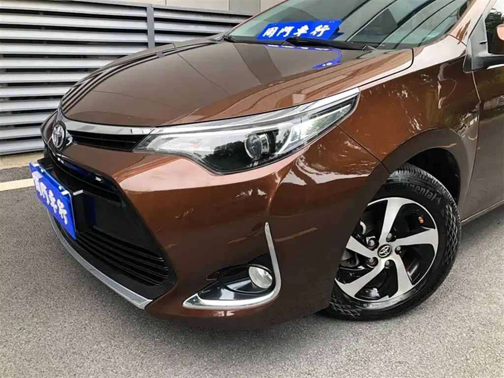 Toyota Levin 2017 Facelift 185T CVT Elite (China V) фото 3
