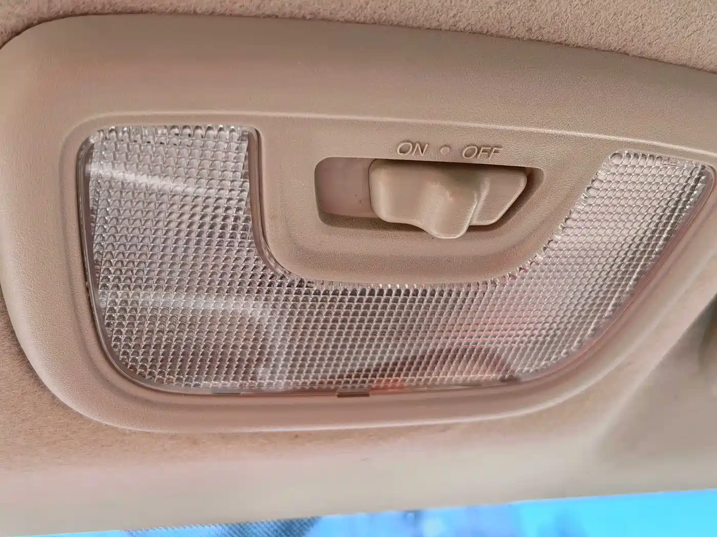 Chevrolet Sail 2010 Sedan 1.2L Manual Fashion Edition фото 9