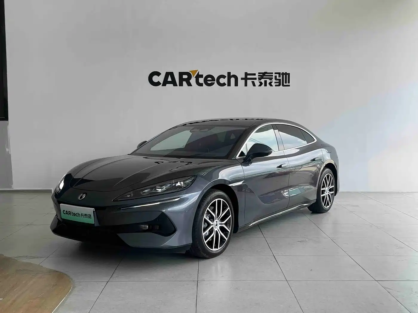Denza Z9 2024 Model 1100km AWD Max Edition