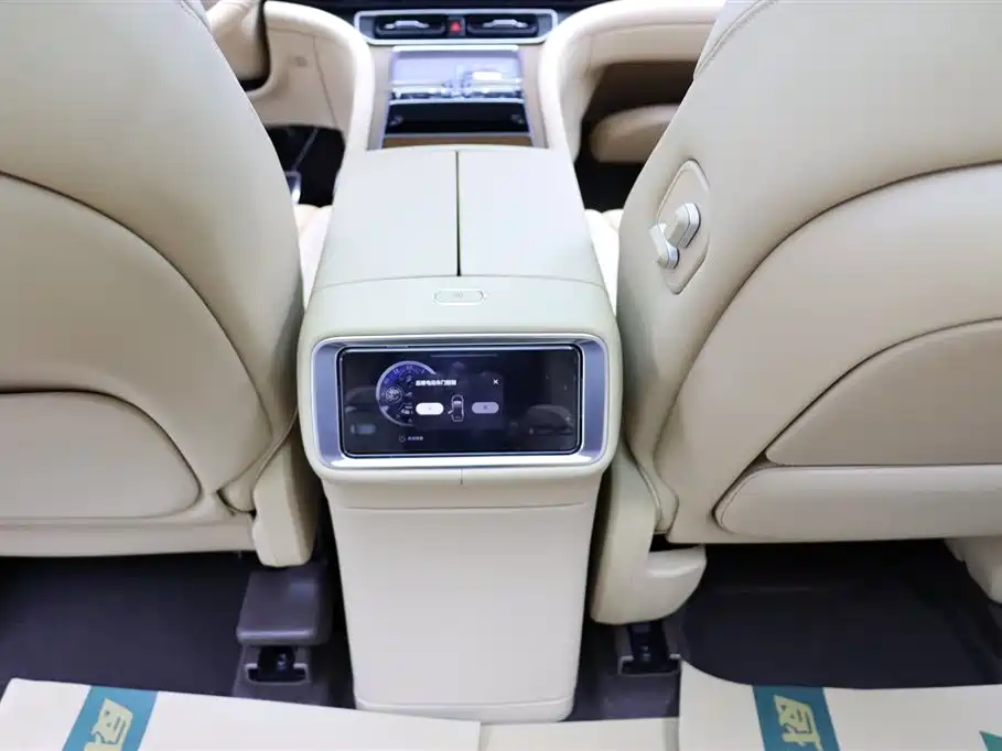 AITO Wenjie AITO M9 2025 Extended Range Ultra 52kWh 6-Seater фото 20