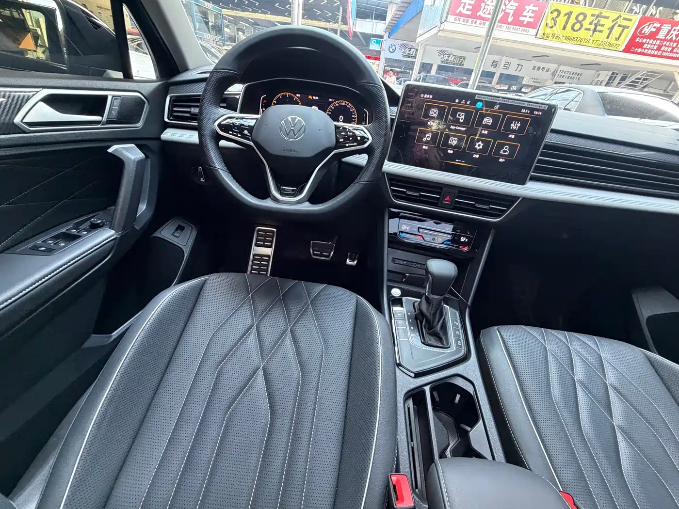 Volkswagen Tiguan L 2024 330TSI Automatic 2WD R-Line Premium Enjoyment Edition фото 25