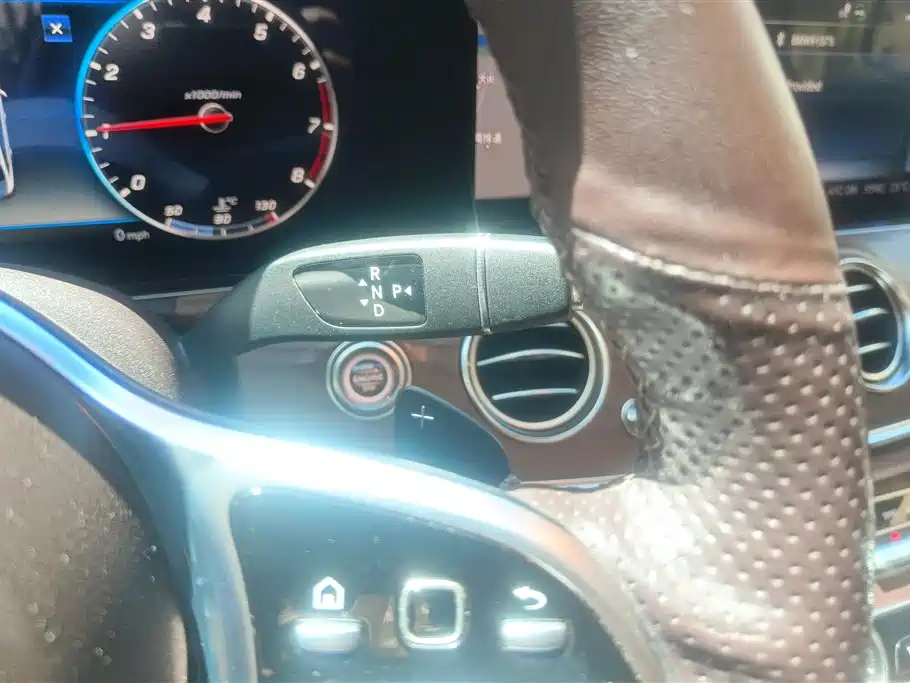 Mercedes-Benz E-Class 2019 E 300 L Luxury фото 16