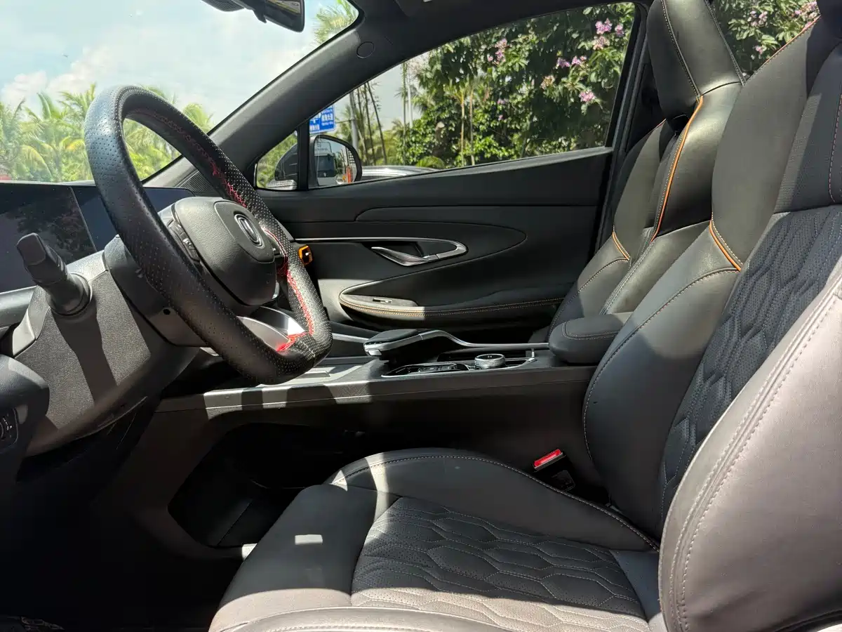CHANGAN UNI-T