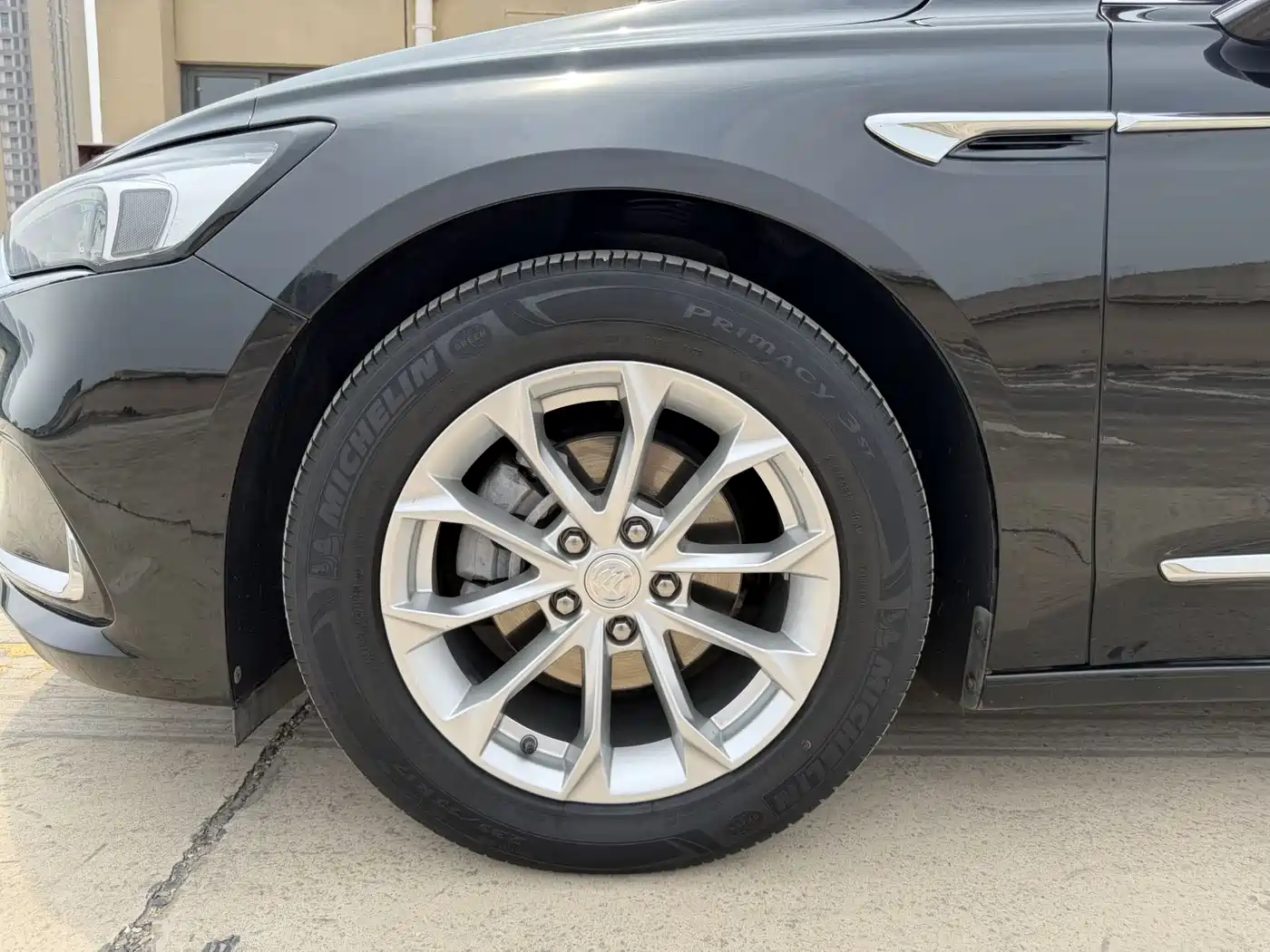BUICK LACROSSE