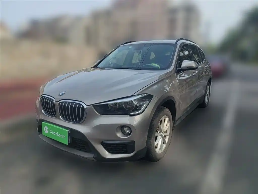 BMW X1 2019 sDrive18Li Fashion Model фото 2