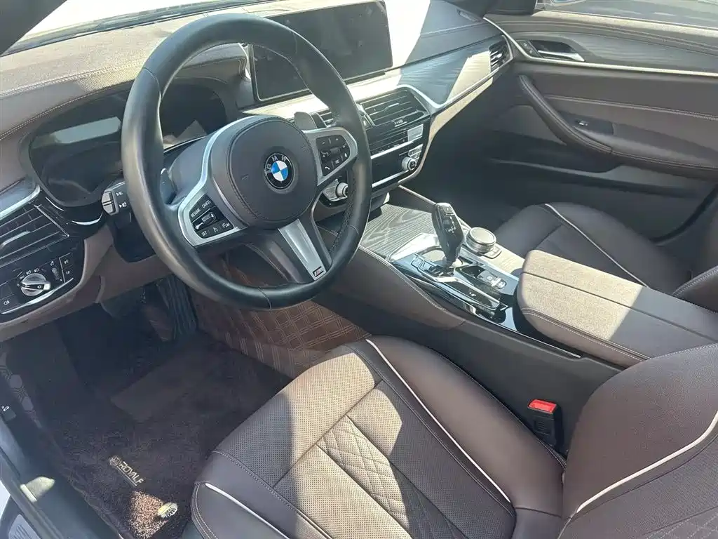 BMW 5-SERIES