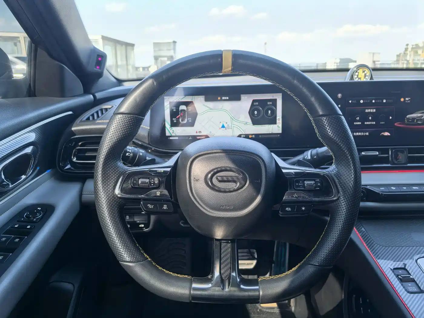 GAC Trumpchi Trumpchi Emkoo 2022 270T DCT J16 R-style Track Edition фото 11