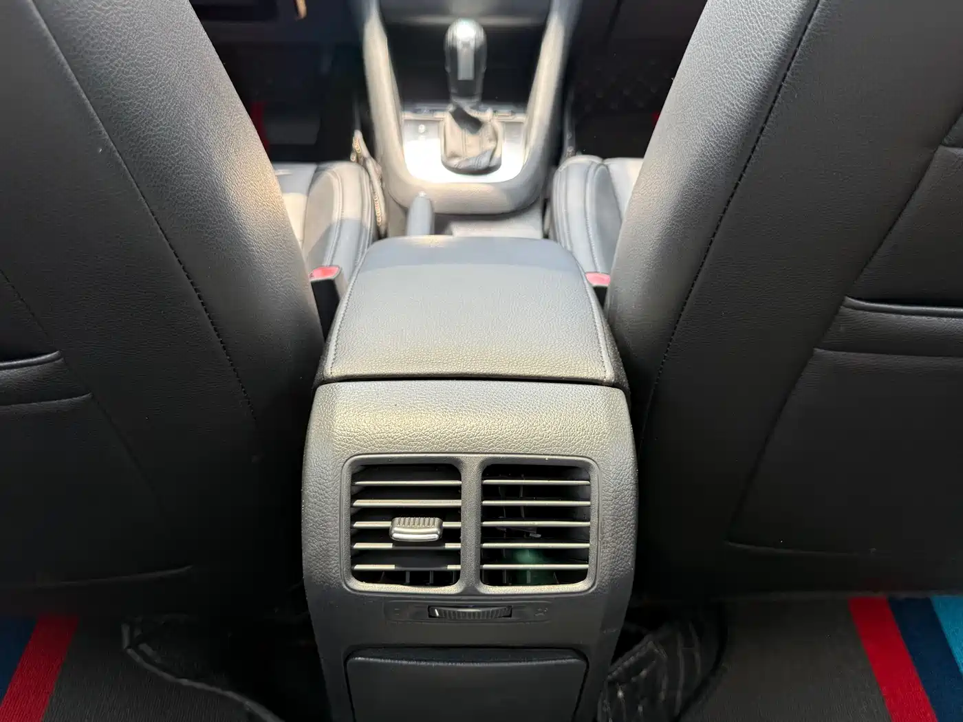 Volkswagen Golf 2011 1.4TSI Auto Comfort фото 15