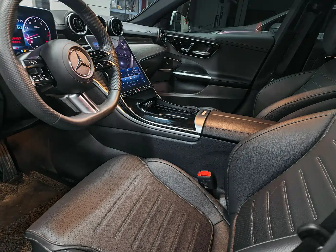 Mercedes-Benz C-Class 2023 C 200 L Sport фото 9