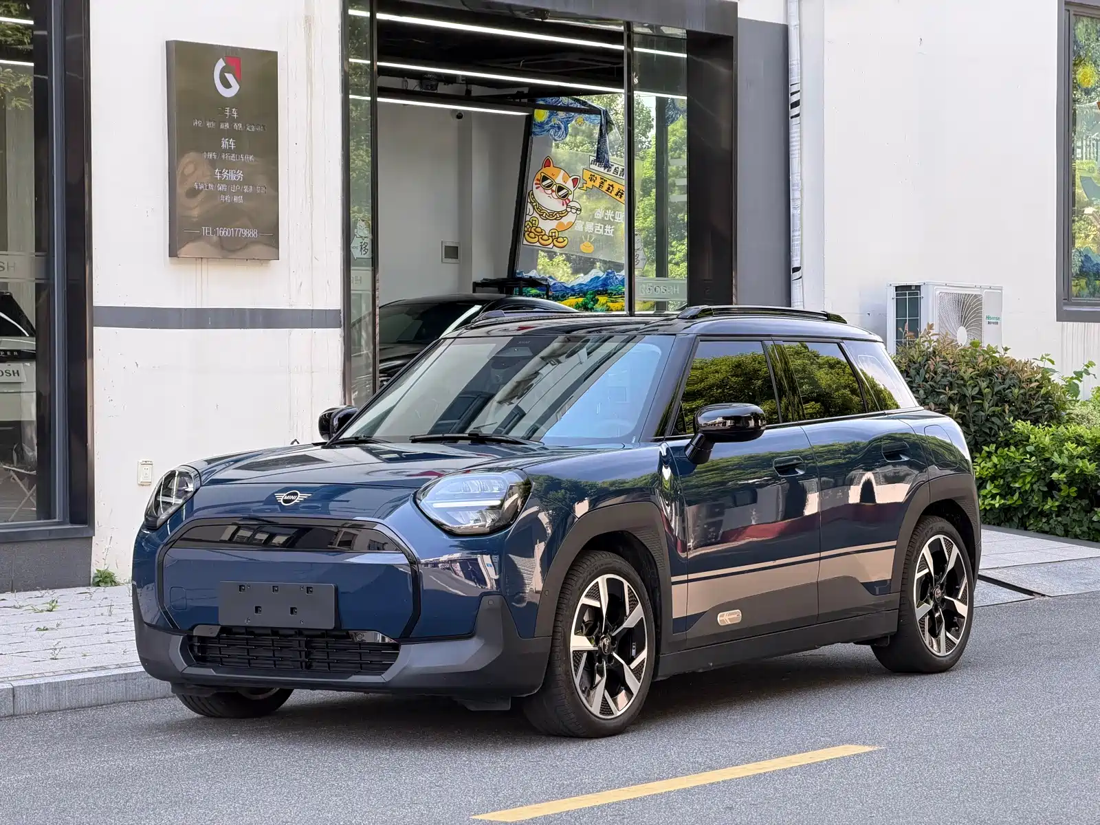 Фото 1 - MINI Aceman