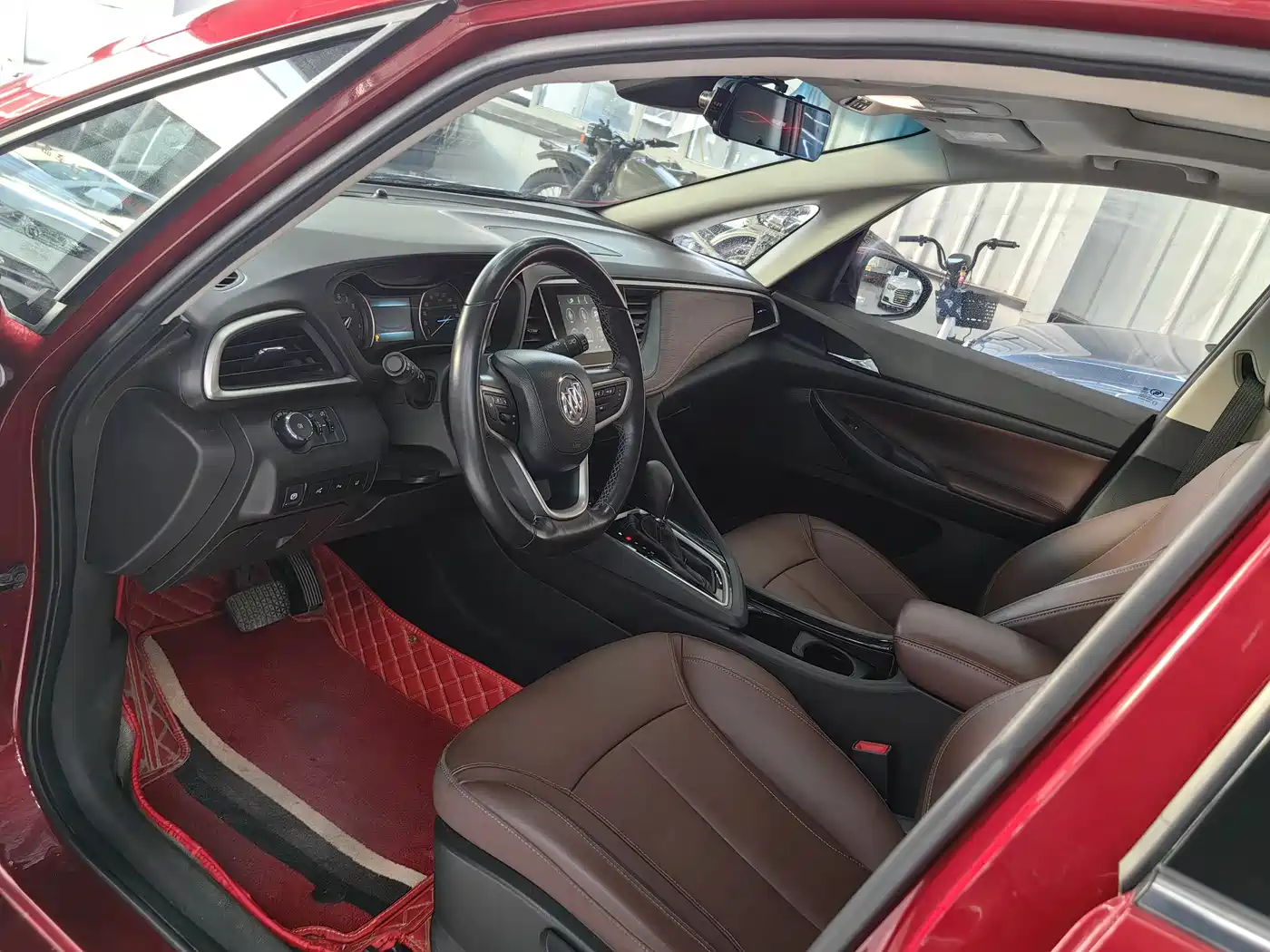 Buick GL6 2018 18T 6-Seater Premium фото 8