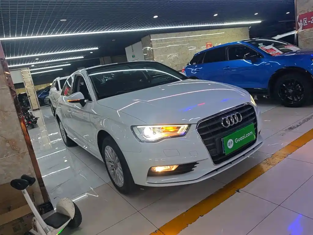 Audi A3 2014 Limousine 35 TFSI Auto Trend фото 4