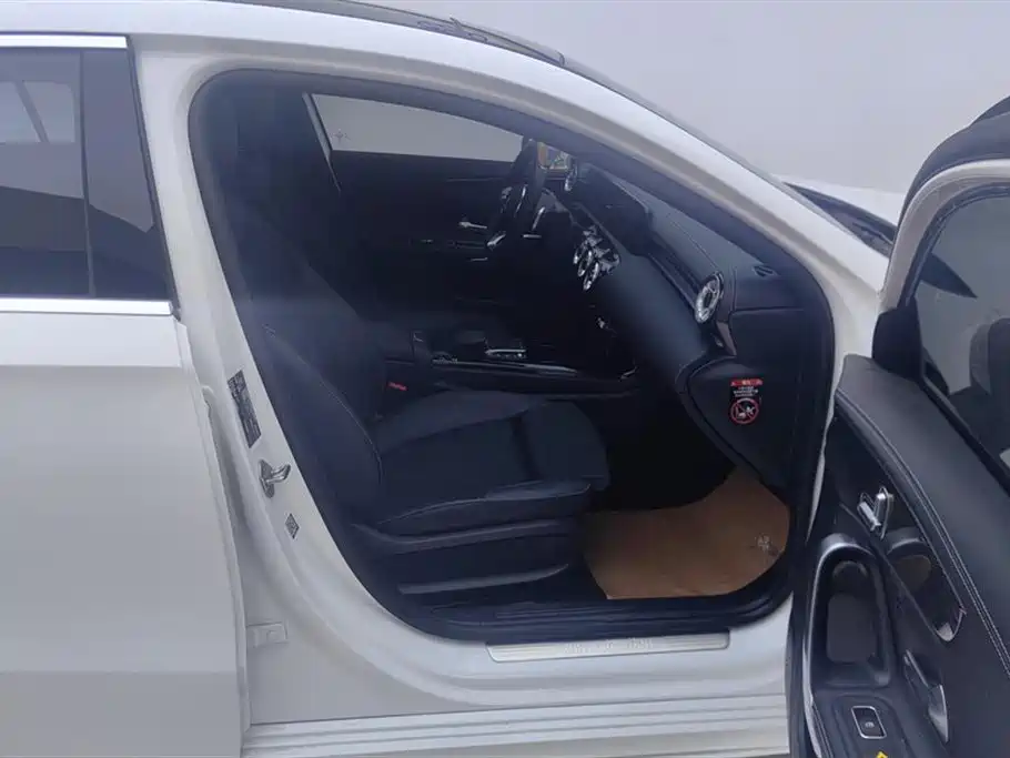 Mercedes-Benz A-Class 2022 A 200 L Sport Sedan Style фото 8