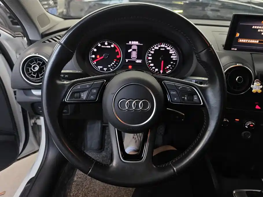 Audi A3 2018 30th Anniversary Sportback 35 TFSI Progressive фото 15