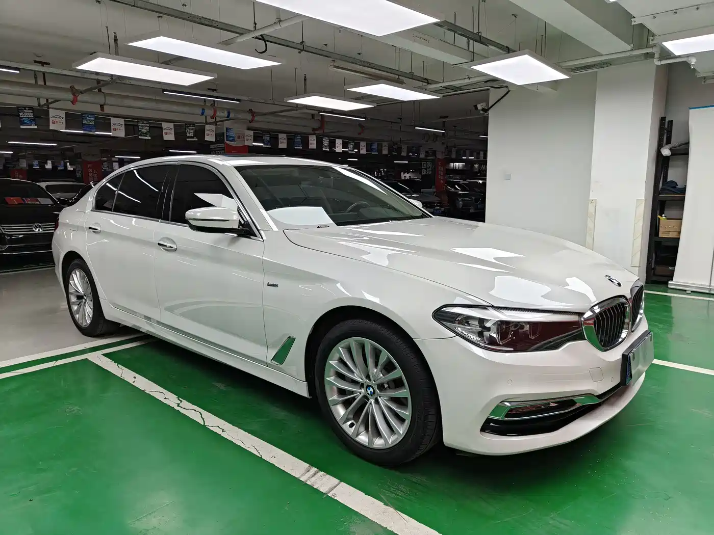 BMW 5 Series 2018 Facelift 530Li Leading Luxury Package фото 4