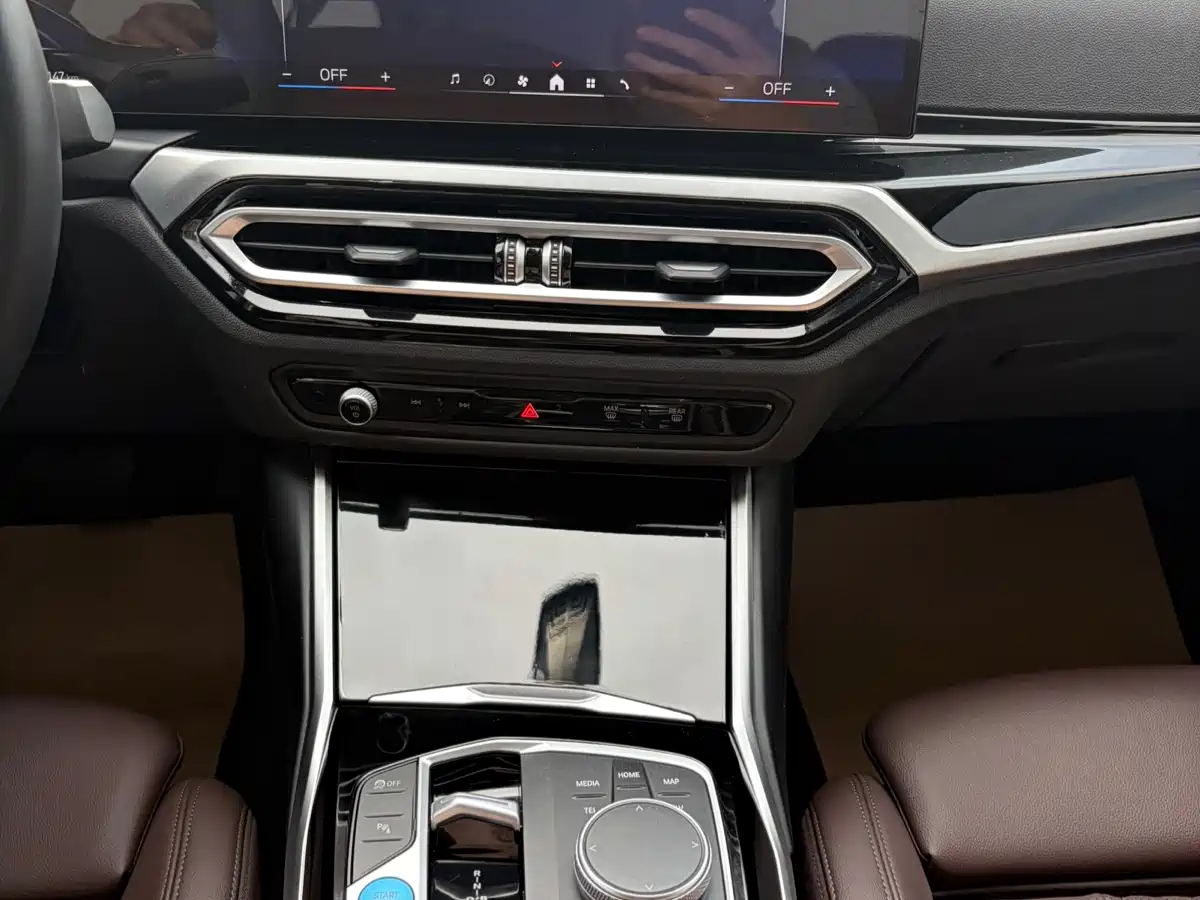 BMW i3 2024 eDrive 35 L фото 9