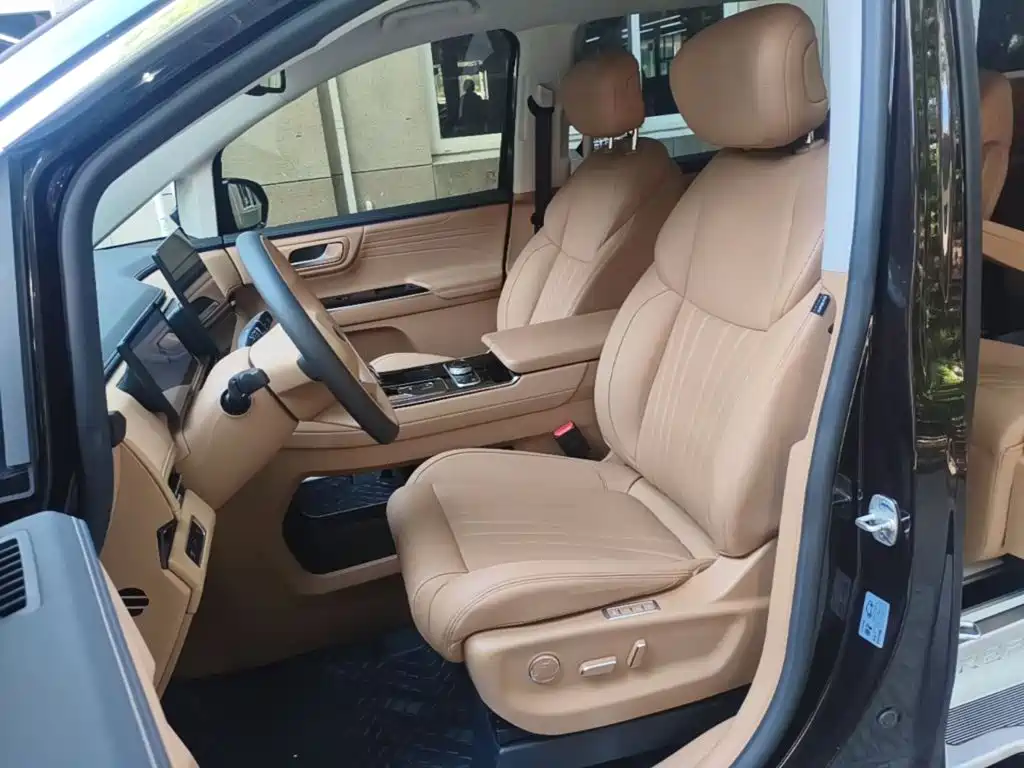 JAC Refine Refine RF8 PHEV 2025 2024 HarmonyOS Edition 1.5T 150KM Flagship (LFP)