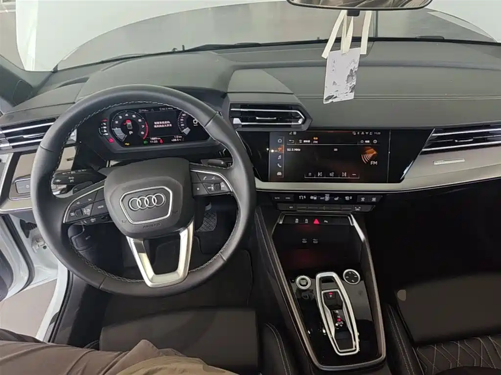 Audi A3 2025 A3L Limousine 35TFSI Flying Premium фото 16