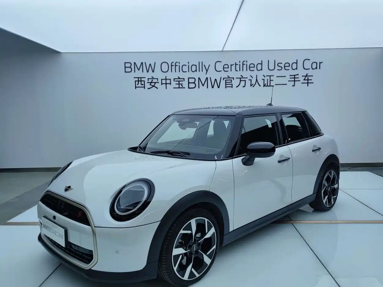 MINI MINI 2025 Model 2.0T COOPER S Artist 5-Door