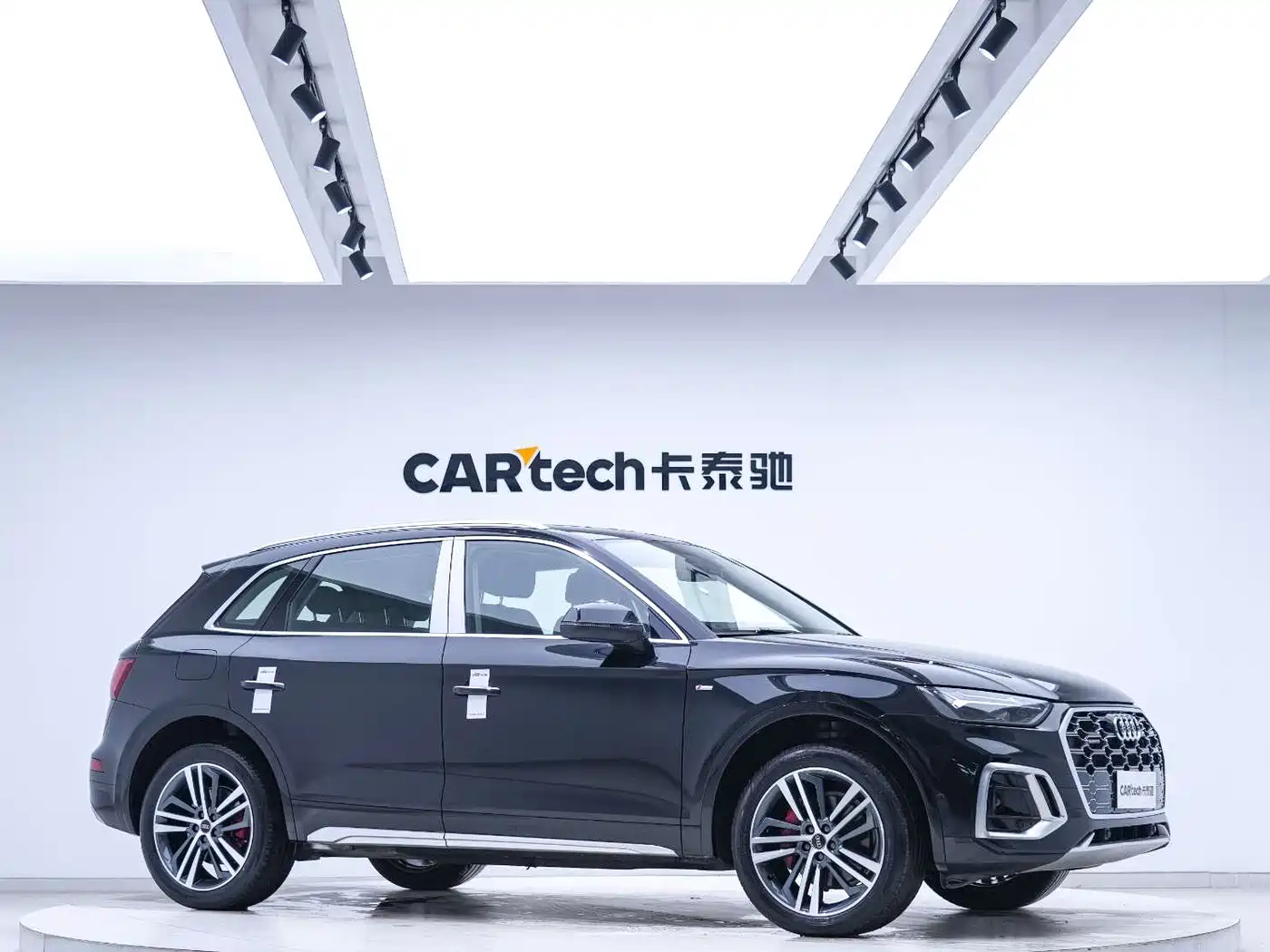 Audi Q5L 2022 Facelift 40T Luxury Dynamic фото 5