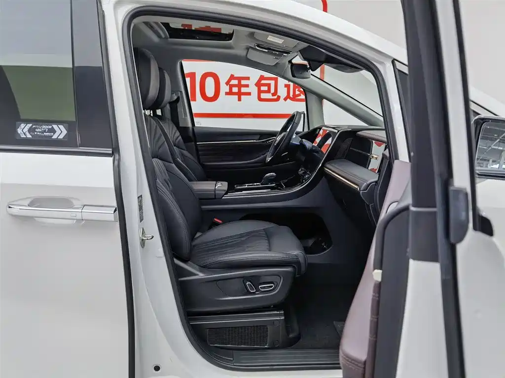 GAC Trumpchi Trumpchi M8 2024 Master Series 400T Ultimate Edition фото 23