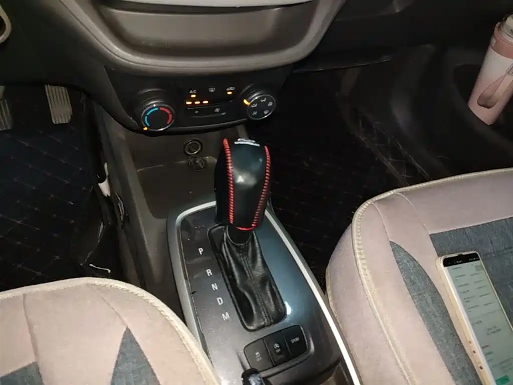 Chevrolet Lova RV 2016 1.5L Automatic Easy-Ride фото 14