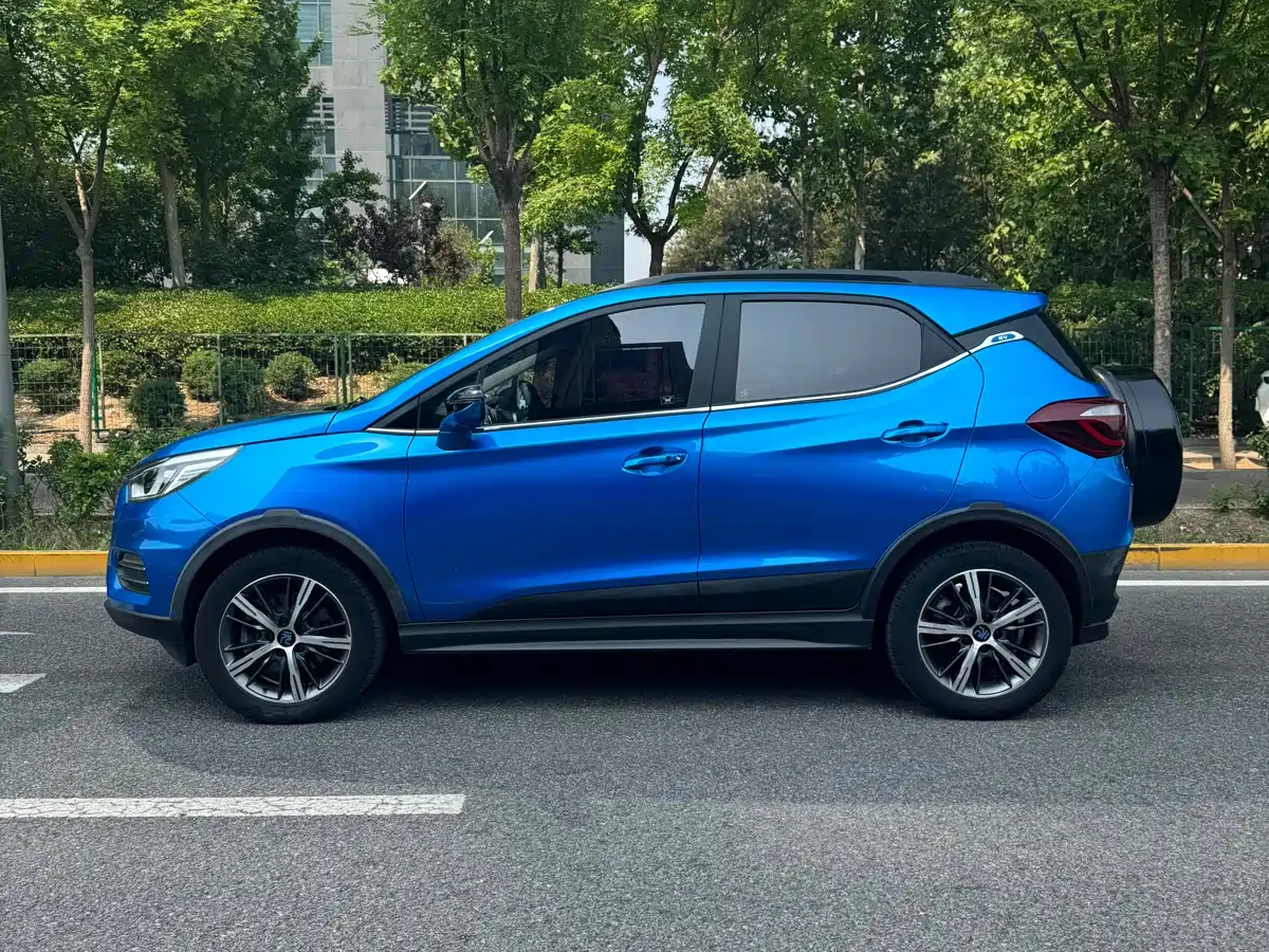 BYD Yuan New Energy 2018 EV360 Smart Connected Cool Edition фото 5