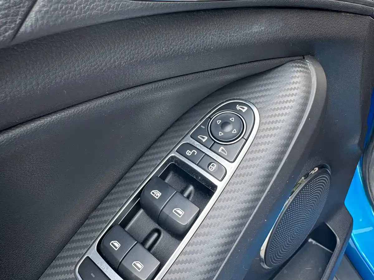 BYD Yuan New Energy 2018 EV360 Smart Connected Cool Edition фото 19