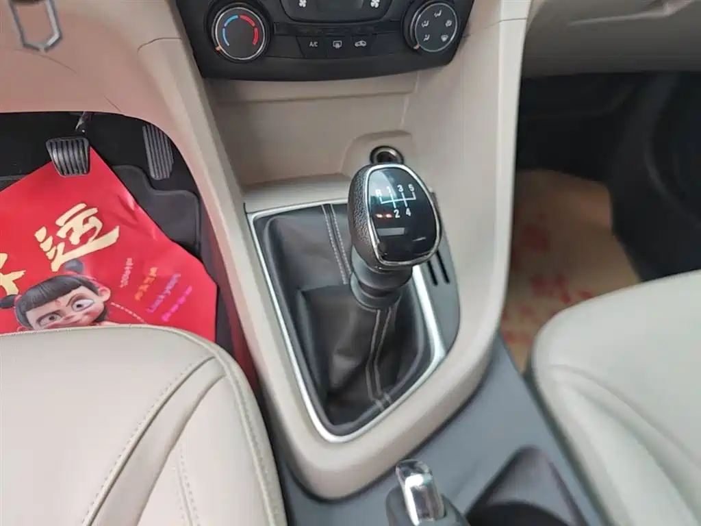 Buick Excelle 2017 15N Manual Elite фото 14