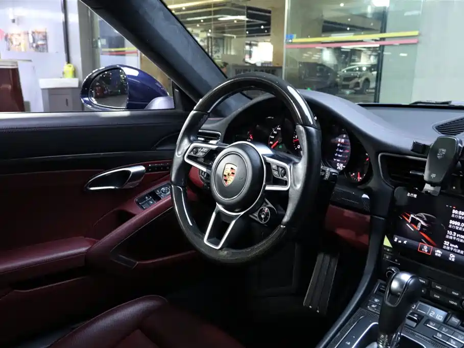 Porsche 911 2016 Carrera 3.0T фото 18