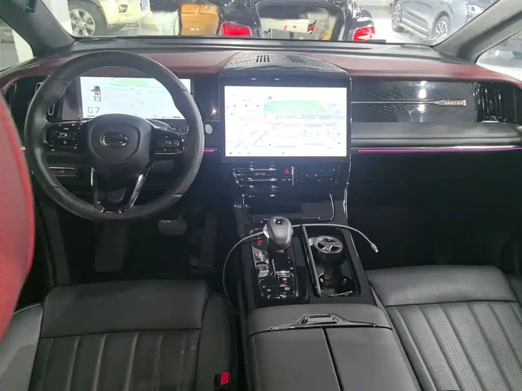 GAC Trumpchi Trumpchi M8 2023 Model Master Series 400T Flagship Edition фото 10