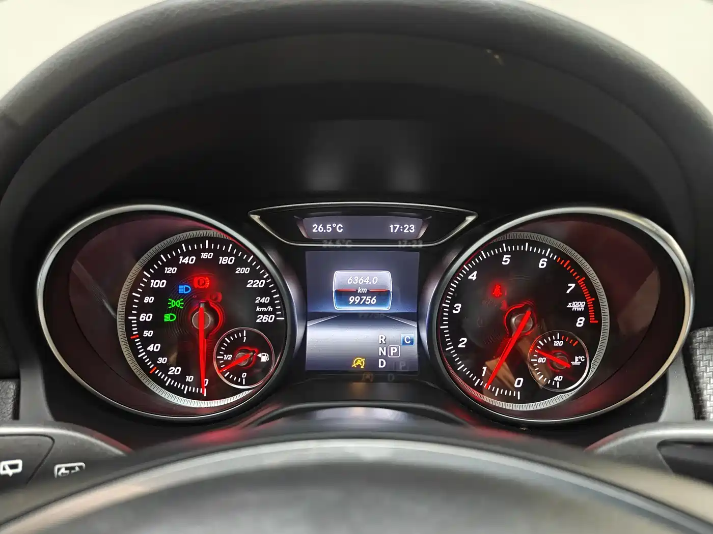 Mercedes-Benz GLA 2017 GLA 200 Fashion фото 7