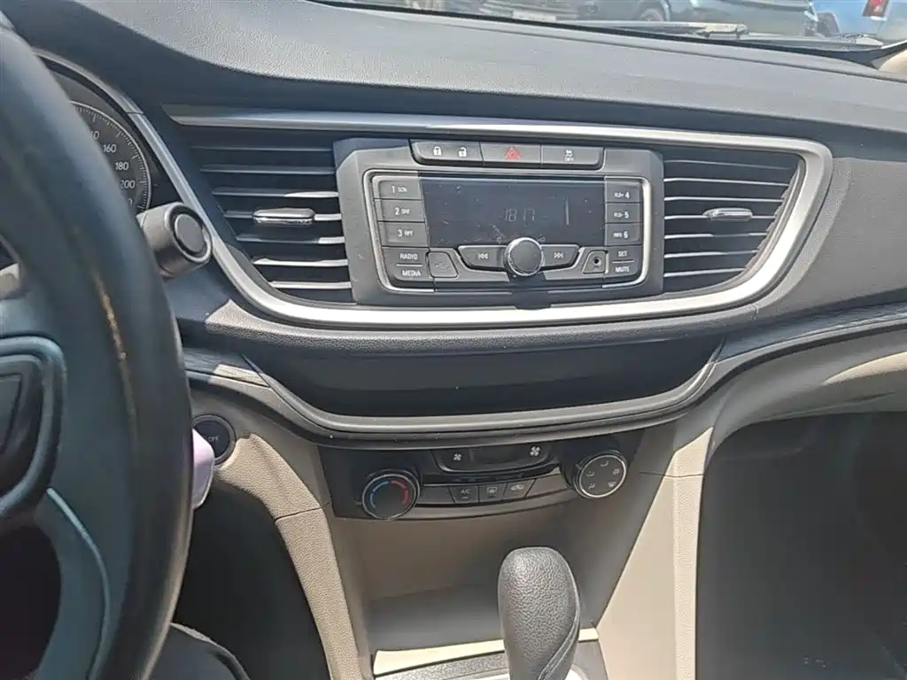 Buick Excelle 2017 15N Automatic Elite фото 13