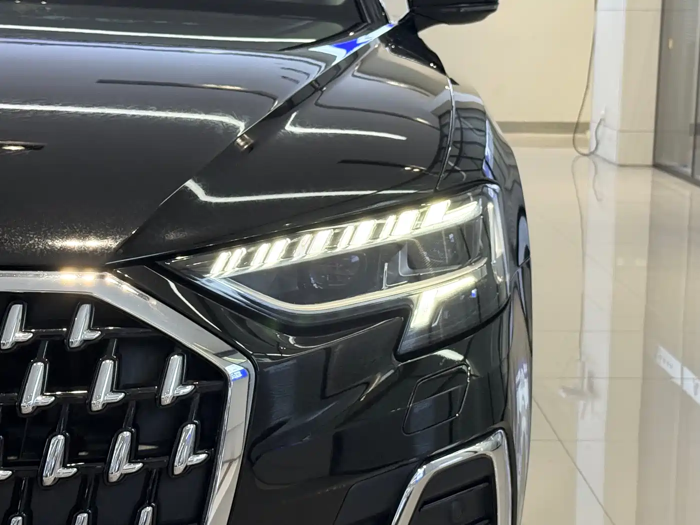 Audi A8 2023 A8L 55 TFSI quattro Flagship фото 4