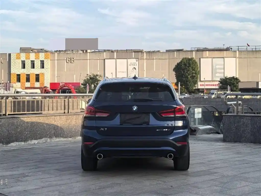 BMW X1 2020 sDrive25Li Leading Model фото 4