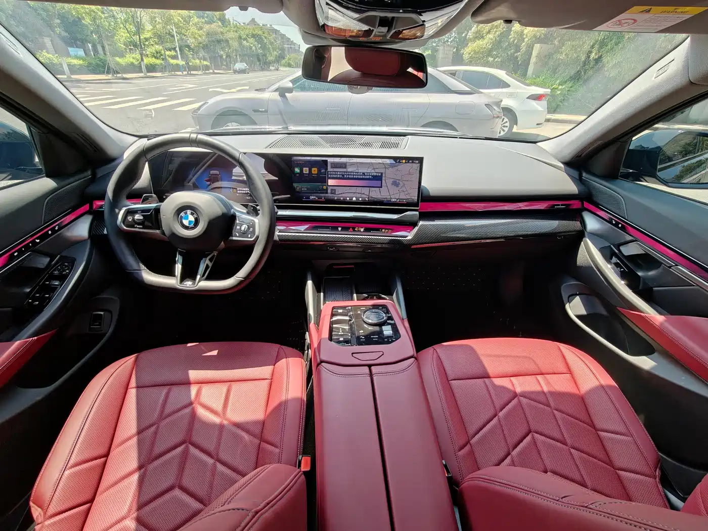 BMW 5 Series 2025 525Li M Sport Package фото 6