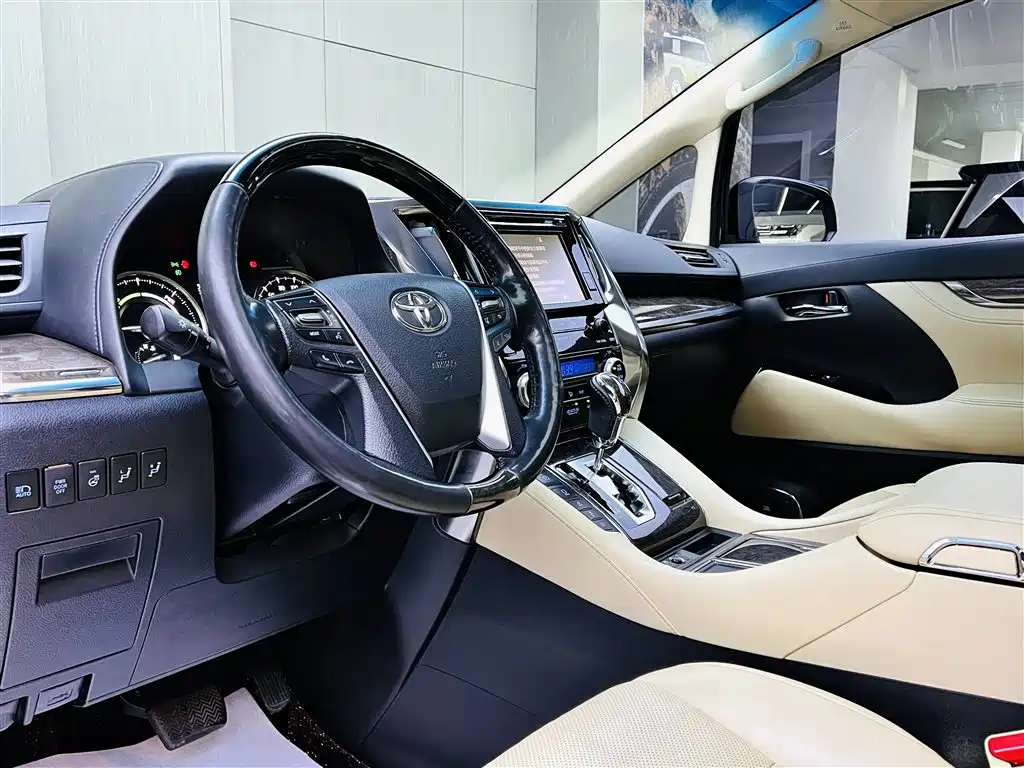 Toyota Alphard 2019 Hybrid 2.5L Premium Edition фото 8