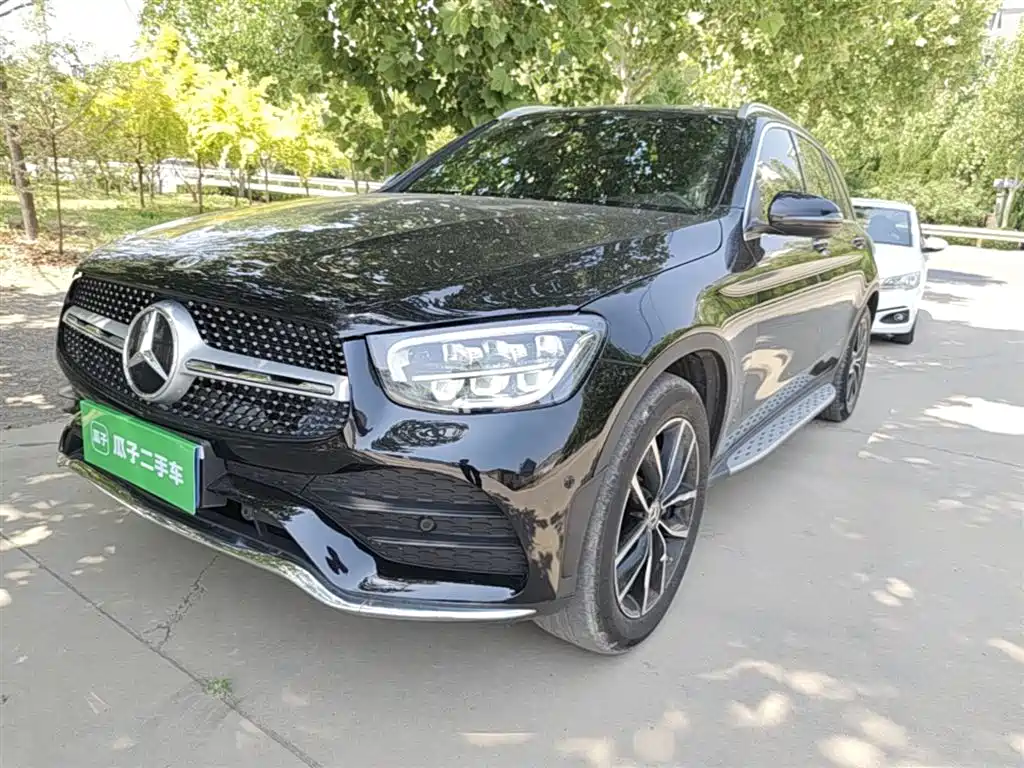 MERCEDES-BENZ GLC