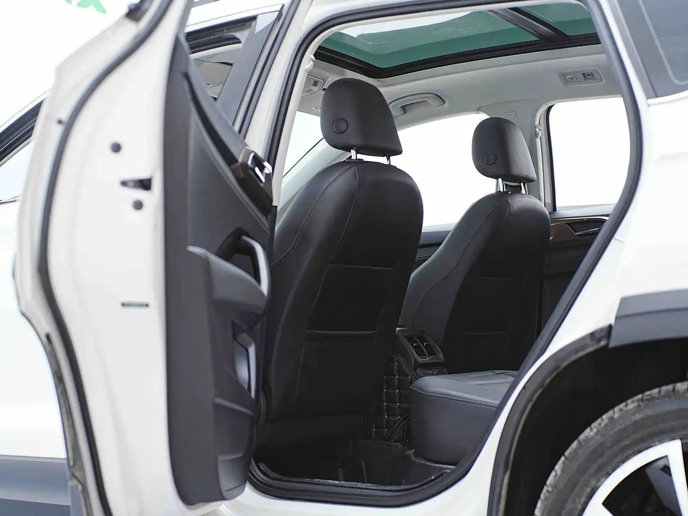 Volkswagen Tharu 2021 280TSI 2WD Luxury Plus фото 16