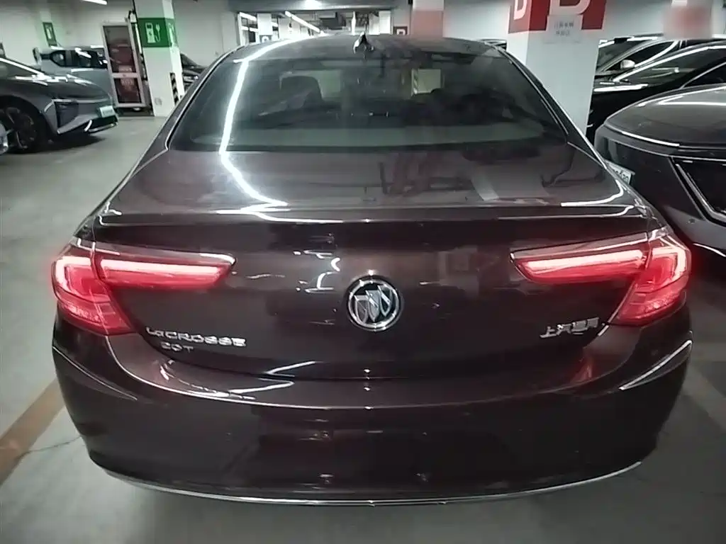 Buick LaCrosse 2018 Model 20T Elite Edition фото 6