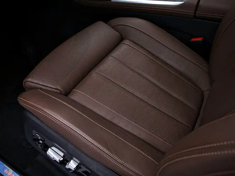 Photo 16 - BMW X7
