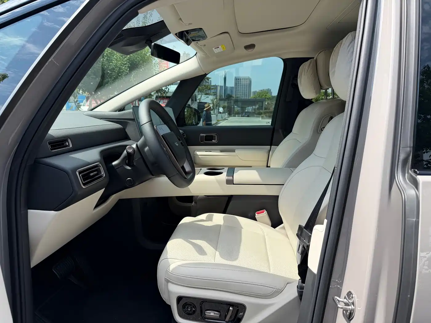 Li Auto MEGA 2026 2025 Model Home Family Special Edition